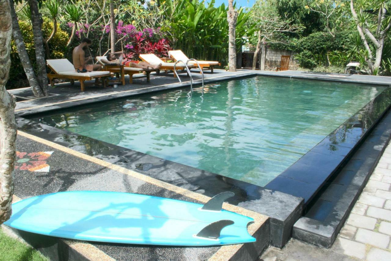 Uluwatu Made Guesthouse Exterior foto